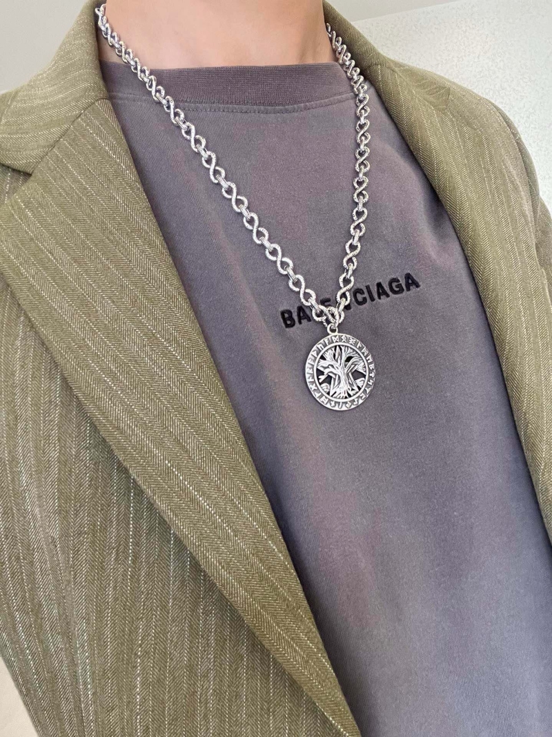 Gvc*1 necklaces